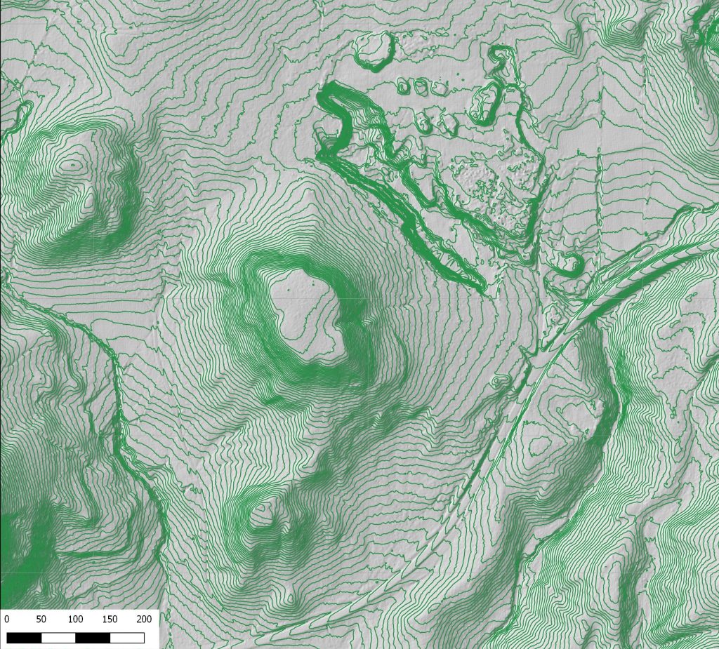 Modelo Digital del Terreno con Curvas de Nivel